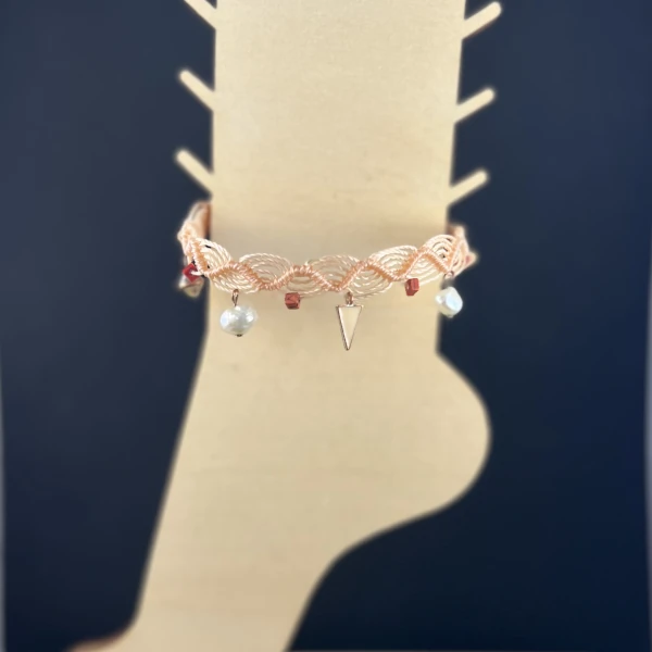 Bijou de cheville rose/corail avec perles de culture