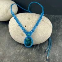Collier macramé fait main chrysocolle bleu So’fil macramé