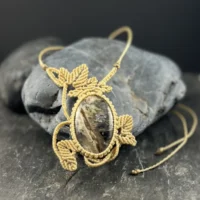 Collier en micro macramé et agate mousse fait main près de Nantes