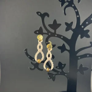 Boucles d’oreilles macramé perles œil de tigre faites main So’fil macramé