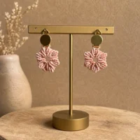 Boucles d’oreilles clips macramé fleur corail faites main So’fil macramé