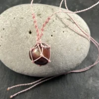 Collier filet en pierre naturelle roulée de jaspe mokaÏte fabriqué à la main, pièce unique