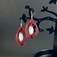 Boucles d’oreilles macramé rouge foncé coquillage faites main So’fil macramé