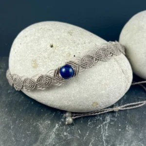 Collier de style moyen-âge bohème chic en lapis-lazuli réalisé à la main, pièce unique